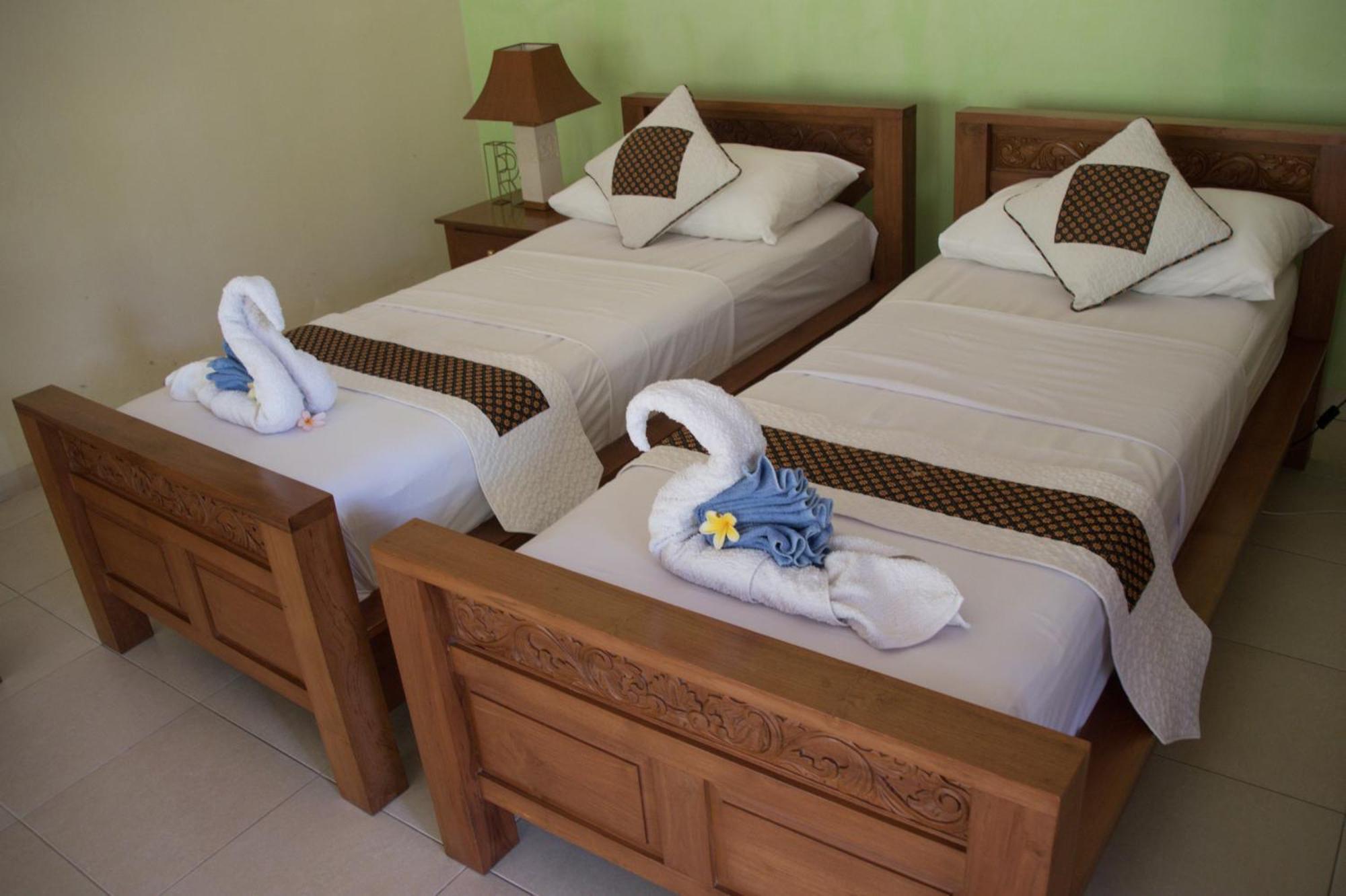 Guesthouse Rumah Senang Kalibaru Kültér fotó