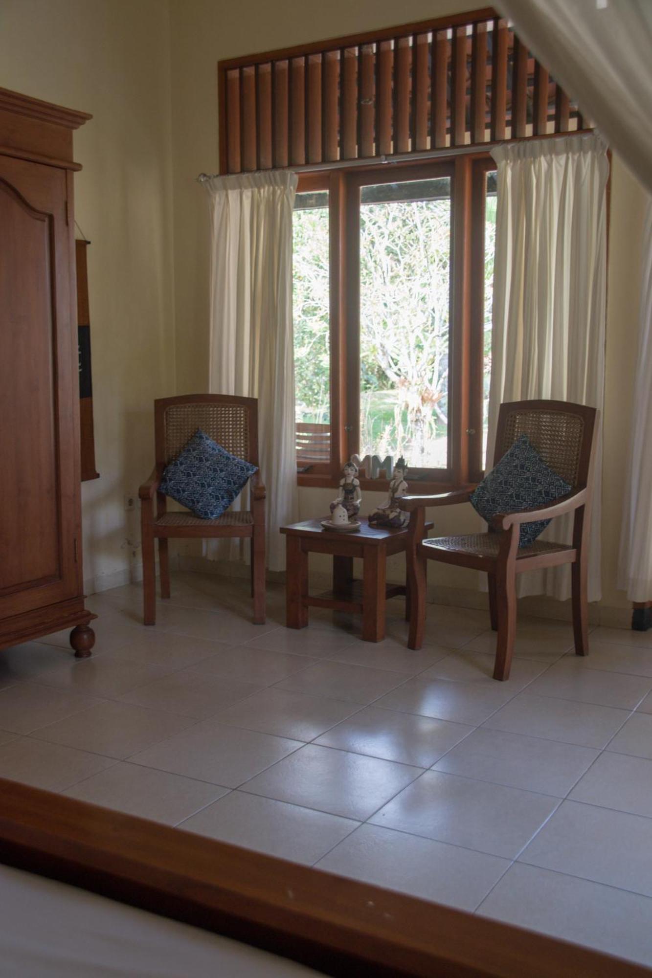 Guesthouse Rumah Senang Kalibaru Kültér fotó