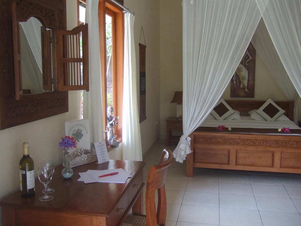 Guesthouse Rumah Senang Kalibaru Kültér fotó